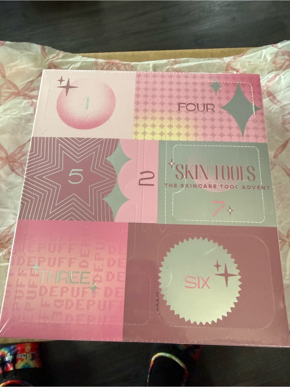 Skincare Tool Advent Calendar - Pink - Picture 2 of 4